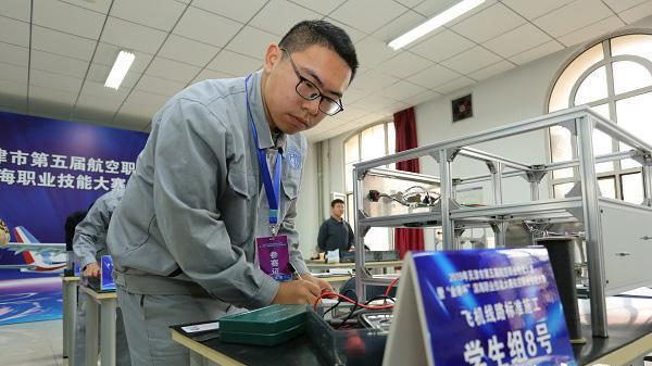 ������ԭ��ŷ������������� Ϊŷ�������ҵ�����ṩ�˲Ŵ���