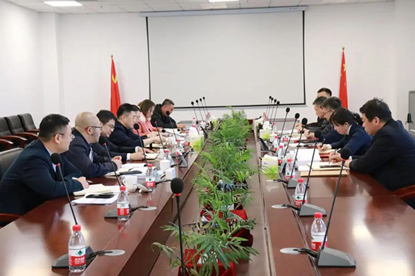 У������ ��������������ŷ�������ҵ����������ְҵ����ѧԺ��չ��������