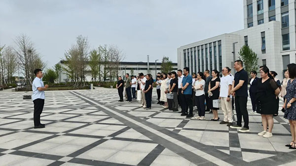 ����ŷ�������ҵ������֯��չ�����徲Ӧ��������ʵ���˶�